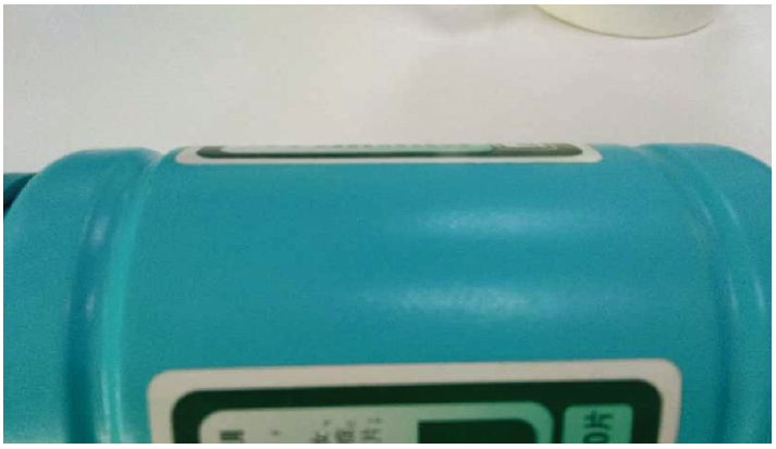 粘貼不干膠標簽起翹的原因和解決辦法